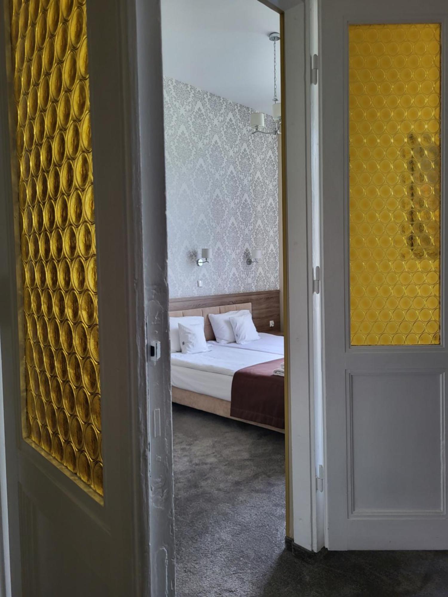 Hotel Maximum كراكوفيا الغرفة الصورة